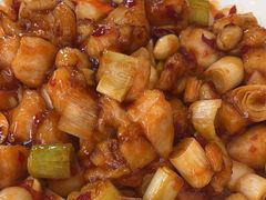 宫保鸡丁-鑫巴蜀小镇 · 水煮鱼专研店(玉桥店)