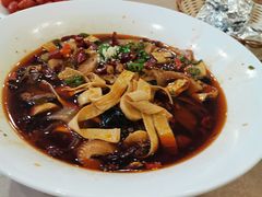 -红高粱大酒店(宁山东路店)