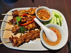 -大头虾越式风味餐厅(光明广场店)