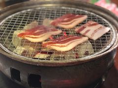 猪五花肉-热血兄弟·炭火烤肉(融侨中心店)