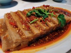 酸辣自制皮冻-老周家酱卤猪蹄私房菜(克拉玛依西街店)