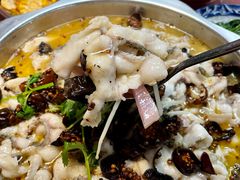 -何哥鲜鱼餐厅(龙湖花园店)