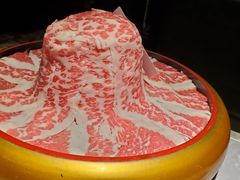 M8和牛-一绪に寿喜烧自助(世茂广场店)