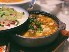 酸菜肥牛豆腐煲-老地方酒楼(红旗路店)