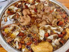 酸菜鱼-黑皮酸菜鱼(三山街店)