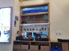 -煲仔皇腊味煲仔饭(经四万达店)