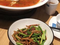 蒜苗藕条-坛宗剁椒鱼头(河西王府井店)