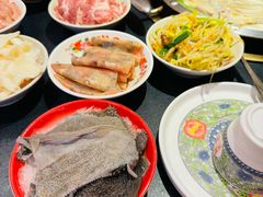 -沸炉重庆老火锅(军事博物馆店)