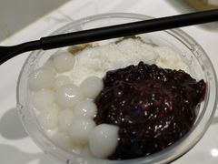 招牌白雪黑糯米冰粉-甜心闲生传统手工冰粉(太古里店)