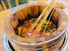 东北精品涮毛肚-聚串门儿·东北烧烤(信义坊店)