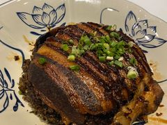 梅干菜扣肉-小河盐帮·私家菜·烤鸭(三元桥·霄云路店)