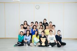 -亚太瑜伽普拉提学院