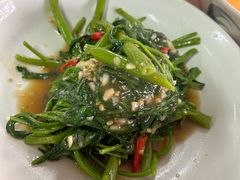 -Kat's Kitchen