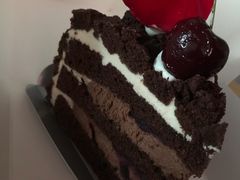 樱桃巧克力蛋糕-巴黎贝甜(熙悦汇店)