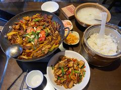-富正毅三下锅·湘西韵味(天门山索道店)