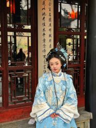 -一揽芳华汉服旗袍体验馆(拙政园店)
