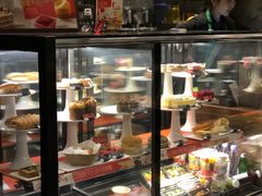 面包甜点陈列柜-星巴克臻选(成都宽窄巷子店)