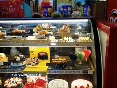 -DQ·蛋糕·冰淇淋(大宁国际商业广场店)