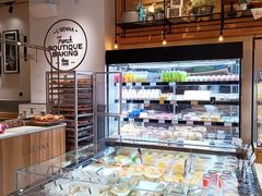 面包甜点陈列柜-罗森尼娜(德思勤店)