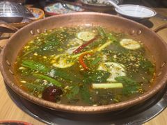 -洱火云南酸菜牛肉火锅(石景山当代商城店)