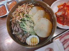 朝鲜冷面-·缸桶屋·韩式牛肋条自助烤肉(西湖D11店)