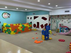 -乐悠游亲子游泳俱乐部