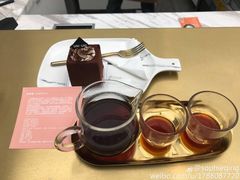 -UNI UNI(环亚凯瑟琳店)