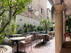 -Osteria Garden 生蚝花园餐厅(原进贤路店)