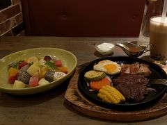 铁板黑椒牛扒拼鸡皇扒-卡朋西餐(扬名广场店)