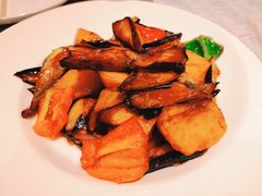-关东小磨东北菜(上海长风大悦城店)
