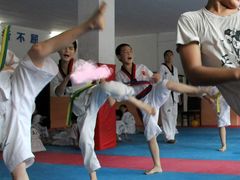 -悦动体能篮球羽毛球网球(三里河店)