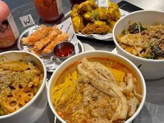 -W COLLECTIVE  DESSERT SHOP