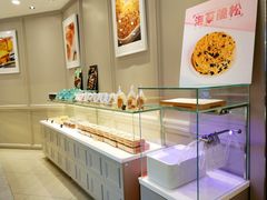 面包甜点陈列柜-面包新语(龙湖·西宸天街店)