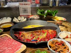 -萍姐火锅·公路夜市(武汉首店)