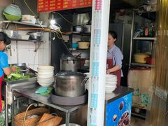 自助取餐区-老太皮肚面