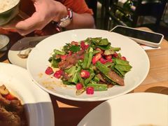 -临界音乐酒馆·小龙虾·江湖菜(华熙LIVE·鱼洞店)