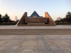 -上海市龙华烈士陵园