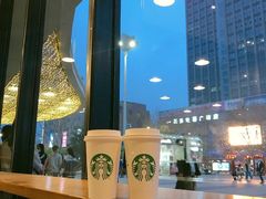 -星巴克(济宁万达广场店)