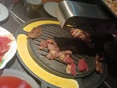 -七甲山烤肉(长白山奇石山珍根艺一条街店)