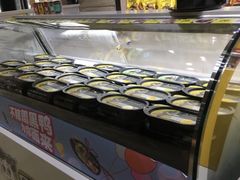 -周黑鸭(珠海香洲区摩尔广场店)