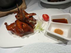 玻璃脆皮乳鸽皇-新雅(丰盛里店)