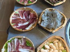 -阿婆情腊排骨火锅(古城旗舰店)