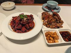 -老周家酱卤猪蹄私房菜(克拉玛依西街店)
