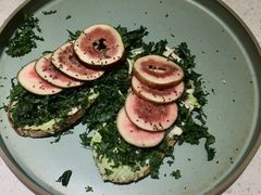 无花果手撕鸡肉tapas-Toris(LuOne凯德晶萃广场店)