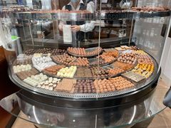 -Laderach 莱德拉(上海环贸iapm店)