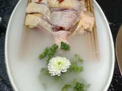 -得意咚瓜·顺德鱼生·冬瓜火锅(深圳首店)