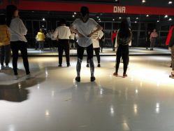 -DNA舞室