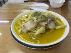 咸肉煨笋-马姐菜饭馆