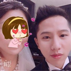 -现代经典婚纱摄影
