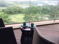 -深圳隐秀山居酒店